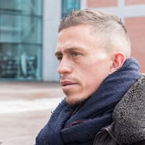Lunik Slam Artiste Slameur/Auteur de récits en tout genre (poésie, nouvelles, articles)